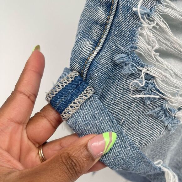 Fashion Nova Cooper Light Wash Distressed Cut-Off Button Fly Denim Shorts Large - Picture 4 of 16